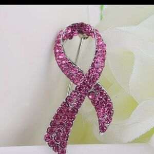🆕️🎀 FUSHIA PINK RHINESTONE ENCRUSTED BREAST CANCER RIBBON BROOCH PIN🎀